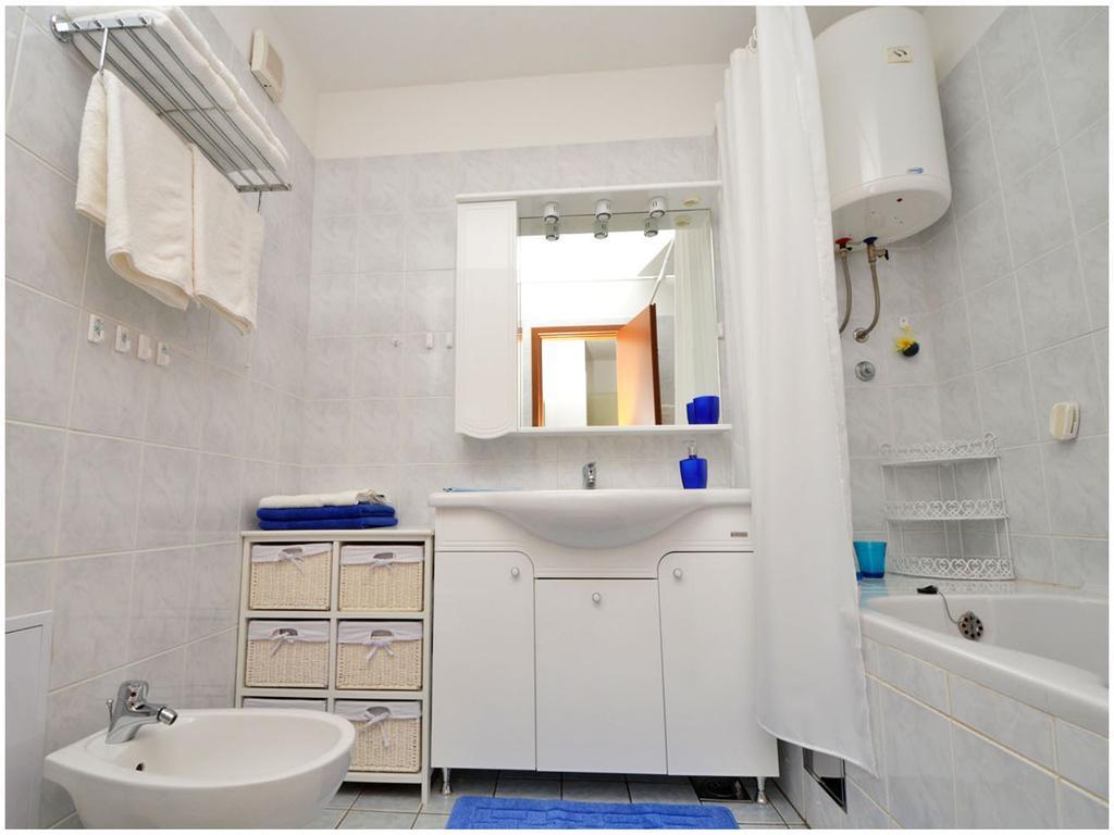 Apartment Laura Podstrana Pokój zdjęcie